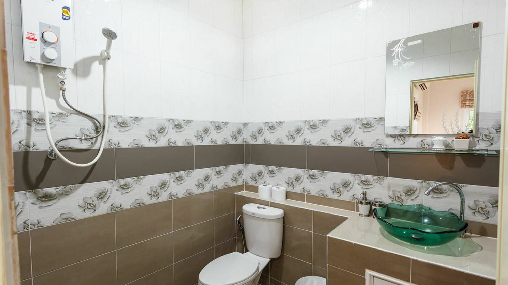 Bangtao Guest House Пхукет Экстерьер фото