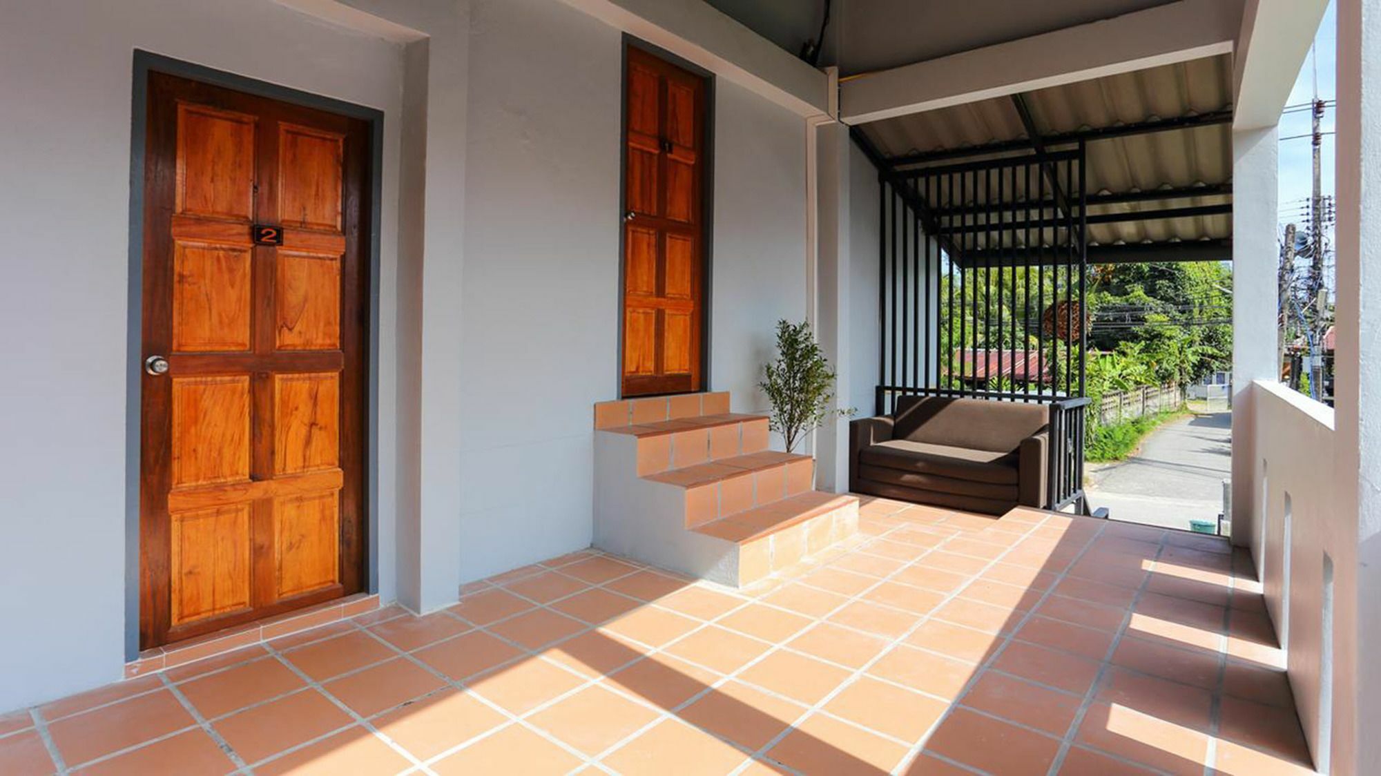 Bangtao Guest House Пхукет Экстерьер фото
